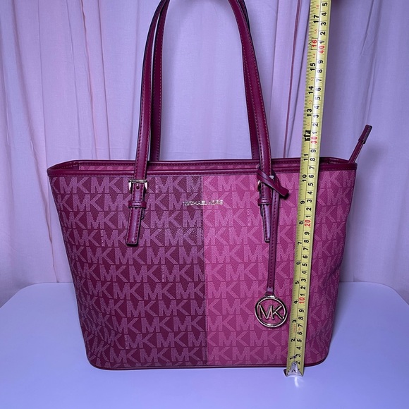 COPY - NWT Michael Kors Jet Set Mulberry Carry-All Tote - Picture 9 of 11